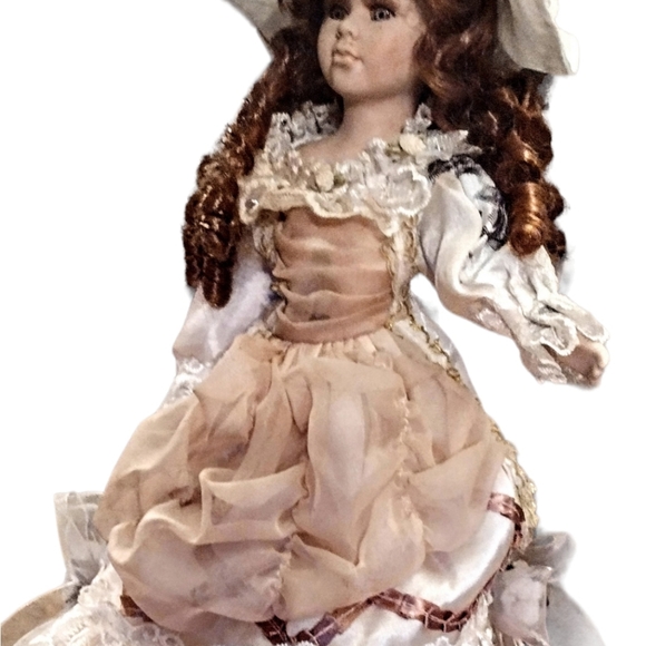 Goldenvale Collector Victorian Porcelain Doll - Picture 2 of 9
